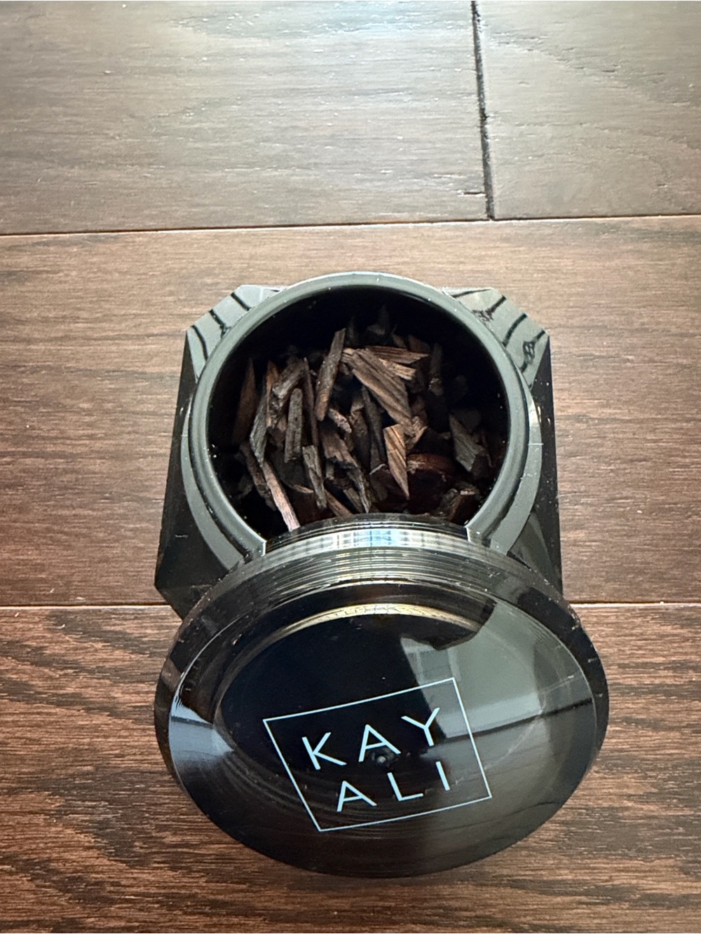 KAYALI Bakhoor  oud wood never used